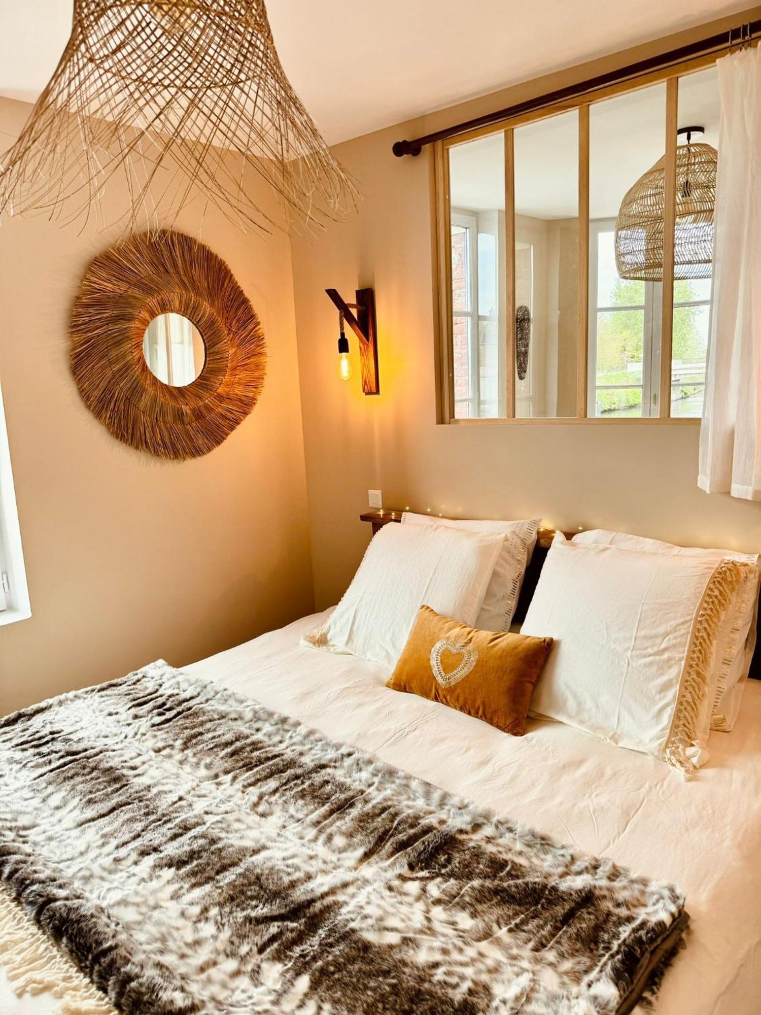 Apartment Duplex Safari Jusqu'a 4 Personnes, Spa, Cinema Et Lit Sous Les Arbres, Day Use, 10 Min Centre *